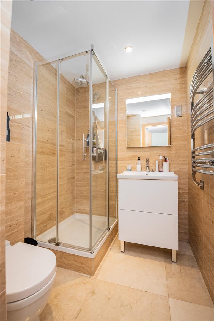  Image of Apartment - 3 Bedrooms - 2 Bathrooms for Sale in Ocean Spa Plaza-Gibraltar, Image 9